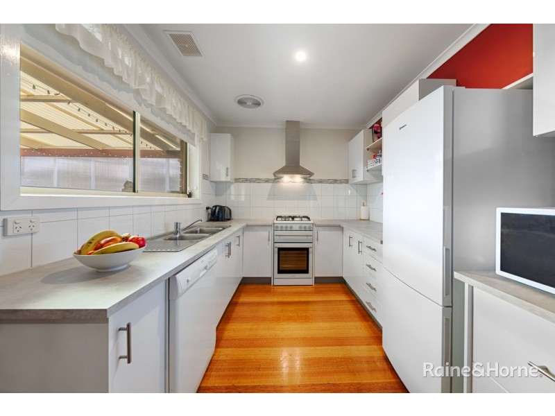 14 Fraser Court, Sunbury VIC 3429