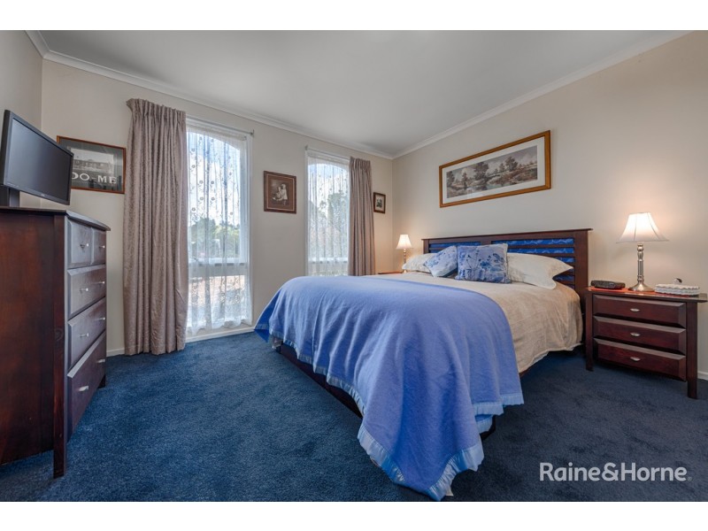14 Fraser Court, Sunbury VIC 3429