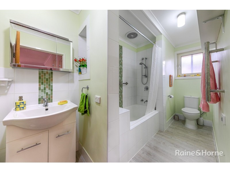 14 Fraser Court, Sunbury VIC 3429