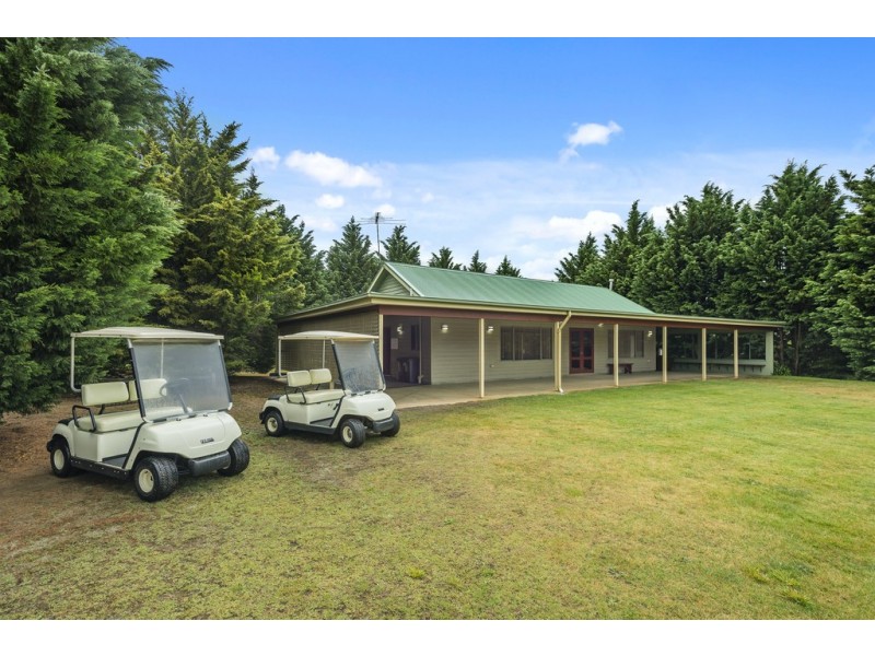 5 McConnell Road, Gisborne VIC 3437