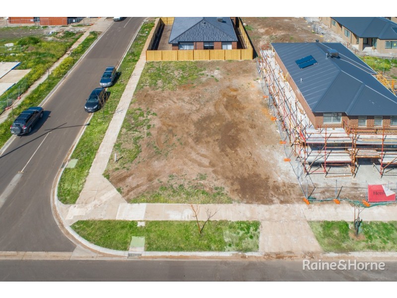 9 Carroll Street, Diggers Rest VIC 3427