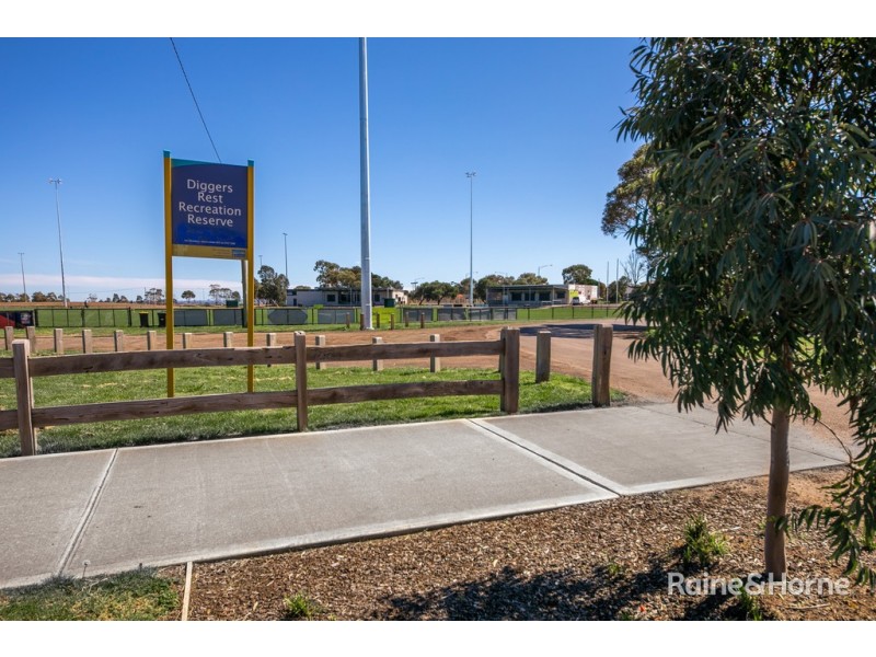 9 Carroll Street, Diggers Rest VIC 3427