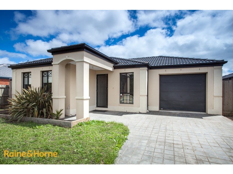 12 Massie Circuit, Sunbury VIC 3429