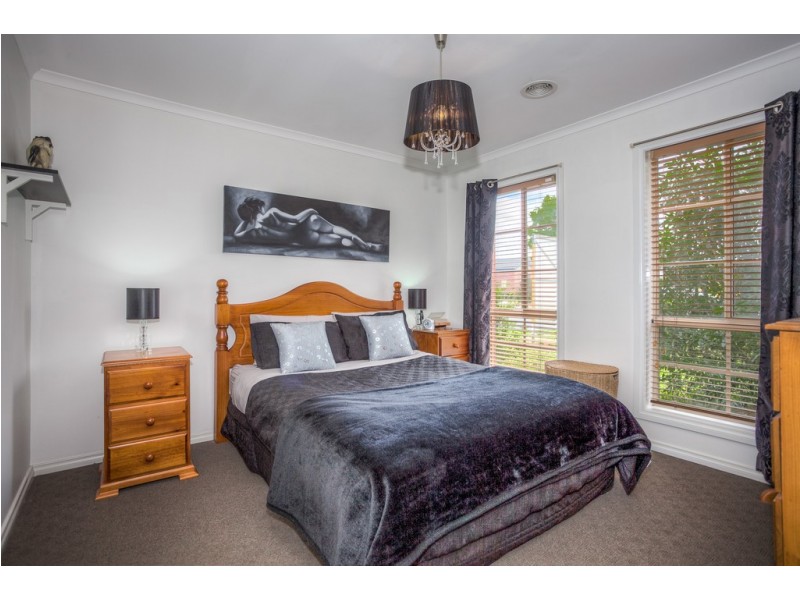 2 Giffen Place, Sunbury VIC 3429