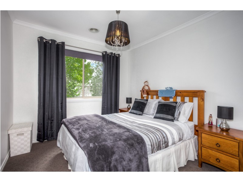 2 Giffen Place, Sunbury VIC 3429