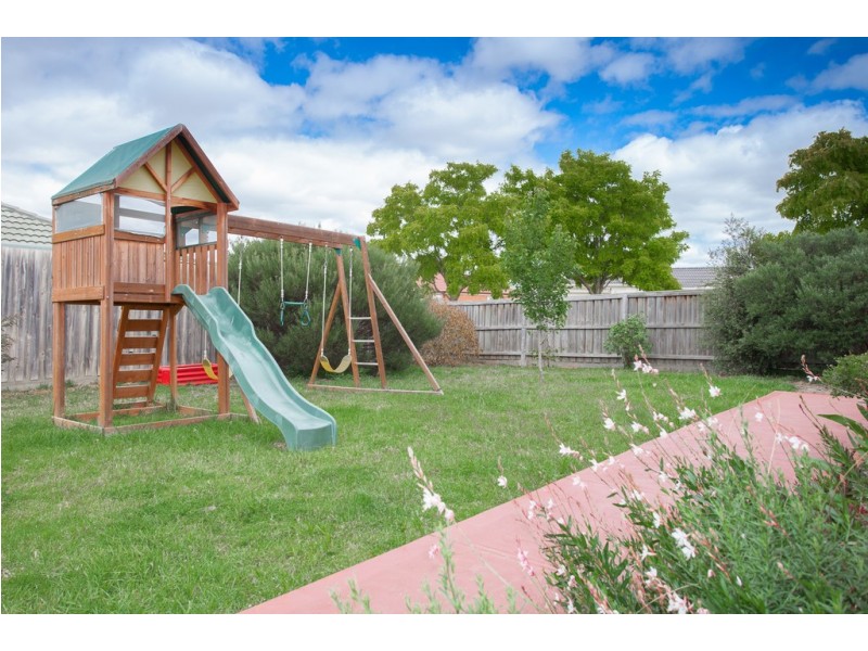 2 Giffen Place, Sunbury VIC 3429