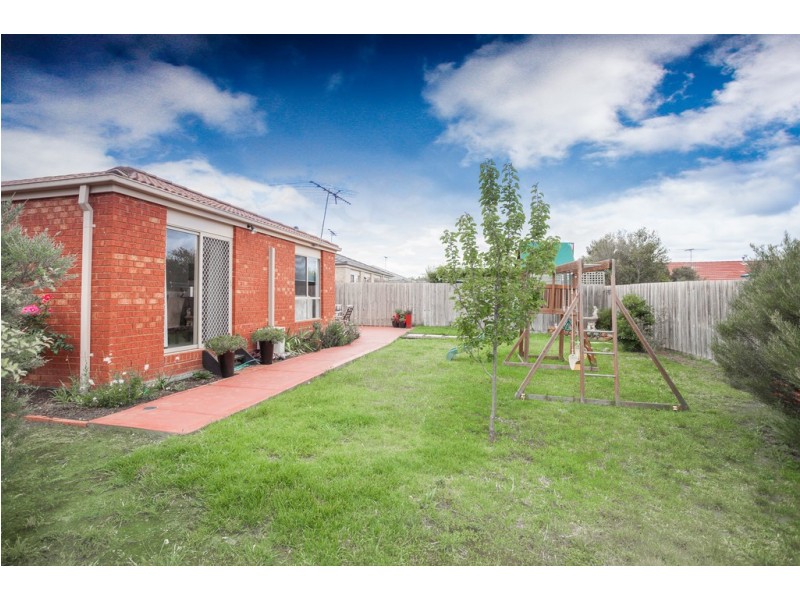 2 Giffen Place, Sunbury VIC 3429