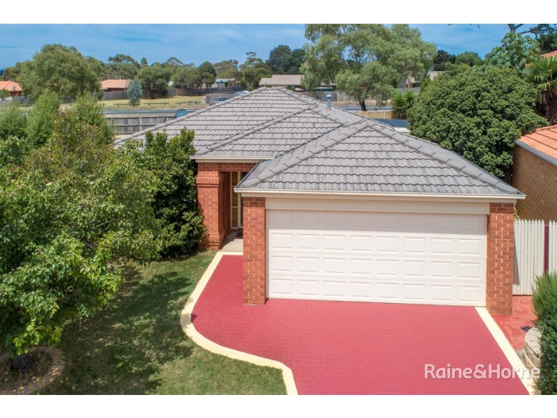 14 Cumberland Chase, Sunbury VIC 3429