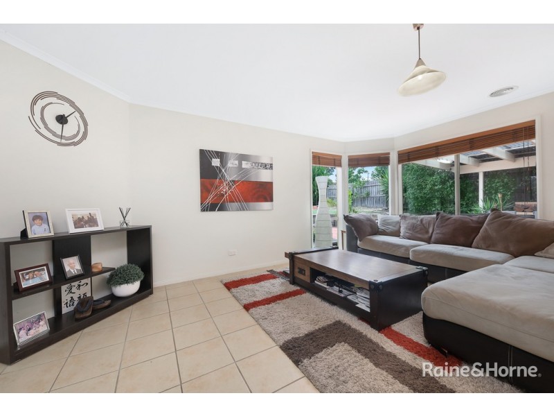 14 Cumberland Chase, Sunbury VIC 3429