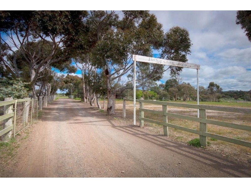 10 Buckley Road, Diggers Rest VIC 3427