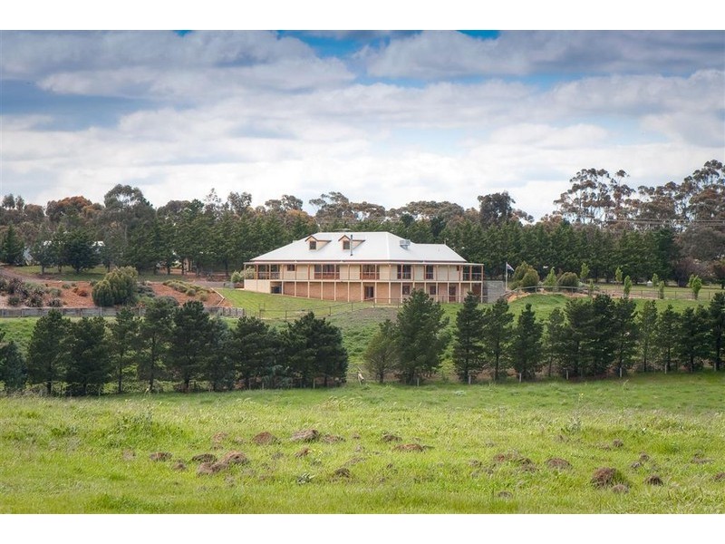 74 Mt Aitken Road, Sunbury VIC 3429