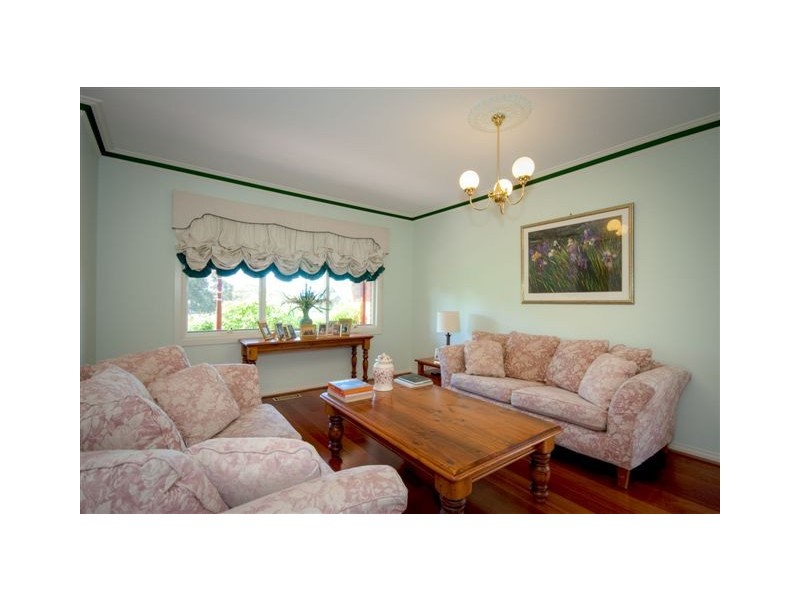 9 Fullwood Drive, Sunbury VIC 3429