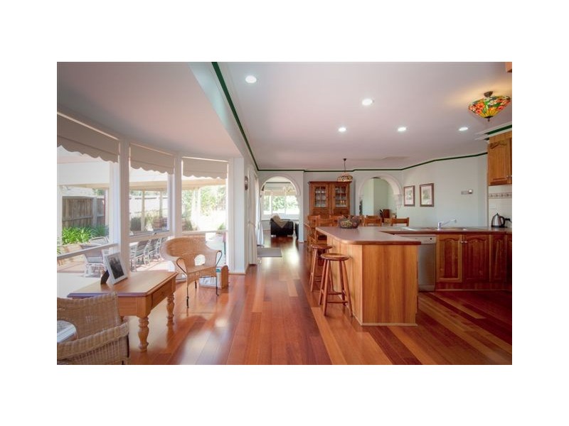 9 Fullwood Drive, Sunbury VIC 3429