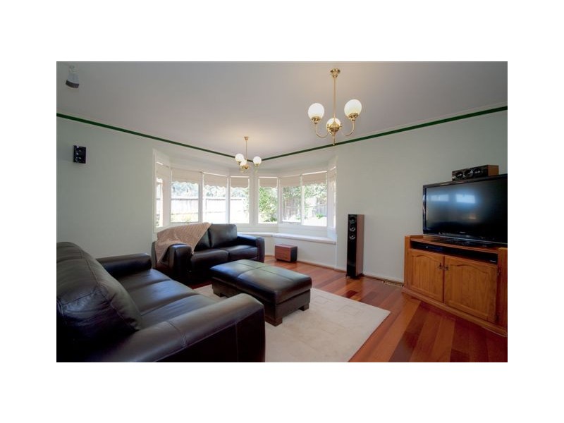 9 Fullwood Drive, Sunbury VIC 3429