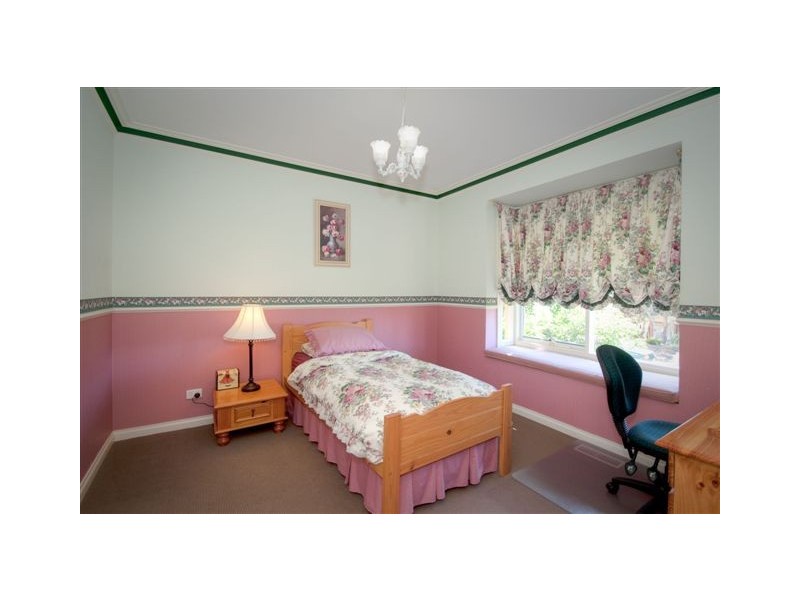 9 Fullwood Drive, Sunbury VIC 3429