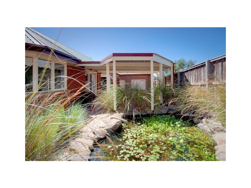 9 Fullwood Drive, Sunbury VIC 3429