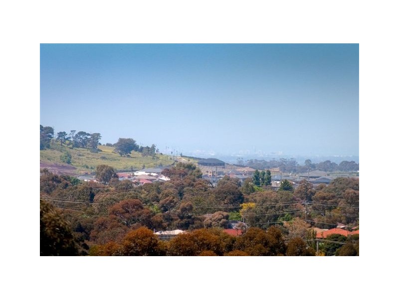 9 Fullwood Drive, Sunbury VIC 3429