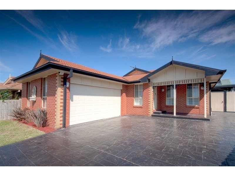 17 Manning Court, Sunbury VIC 3429