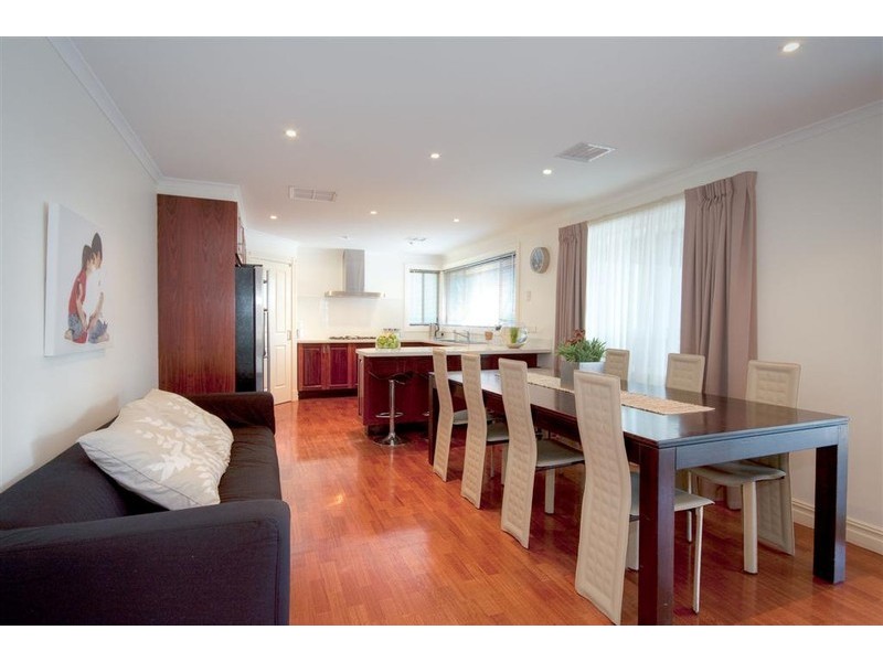 17 Manning Court, Sunbury VIC 3429