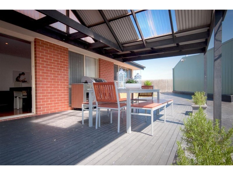 17 Manning Court, Sunbury VIC 3429