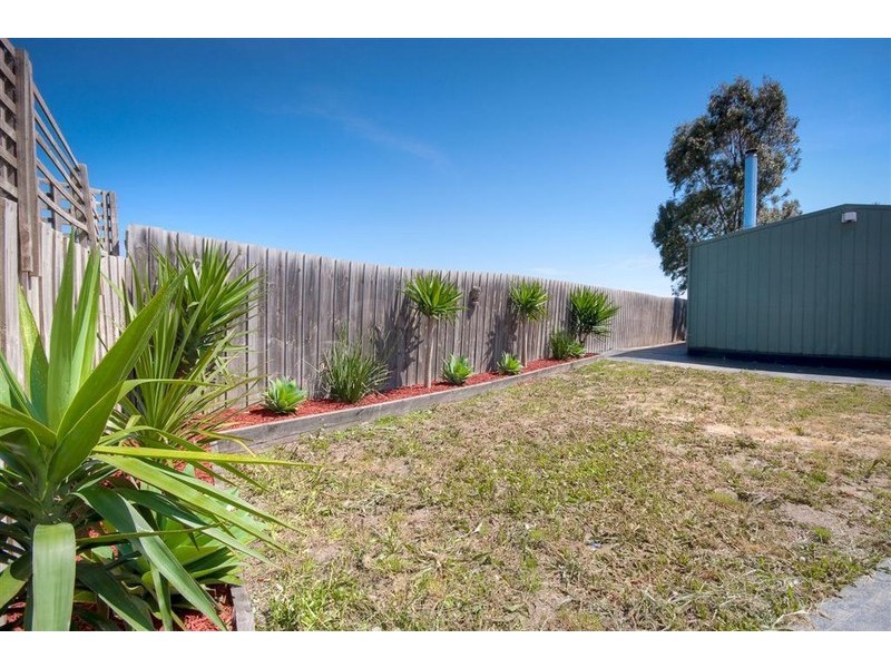 17 Manning Court, Sunbury VIC 3429