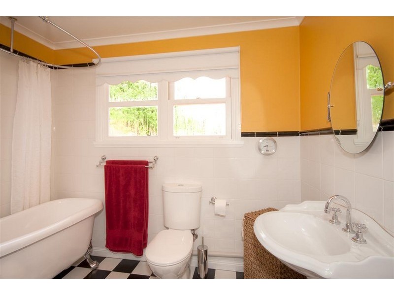 31 Mahoneys Road, Riddells Creek VIC 3431