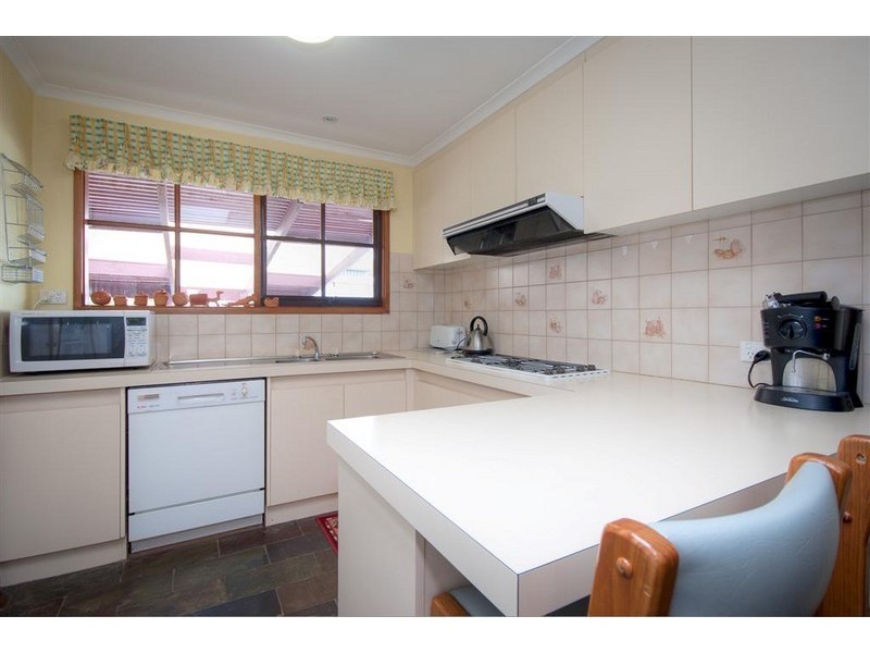 8 Bruce Court, Sunbury VIC 3429