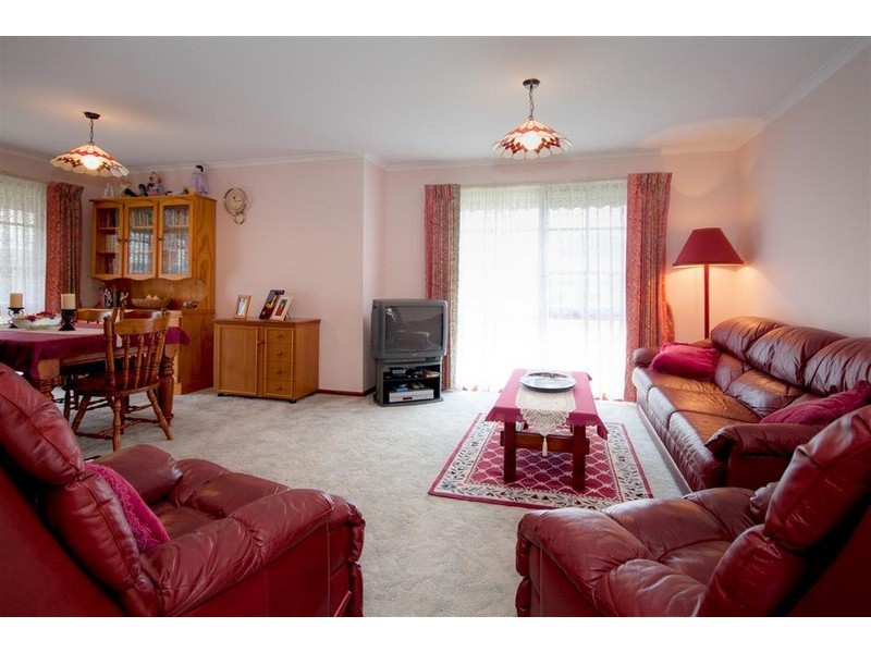 8 Bruce Court, Sunbury VIC 3429