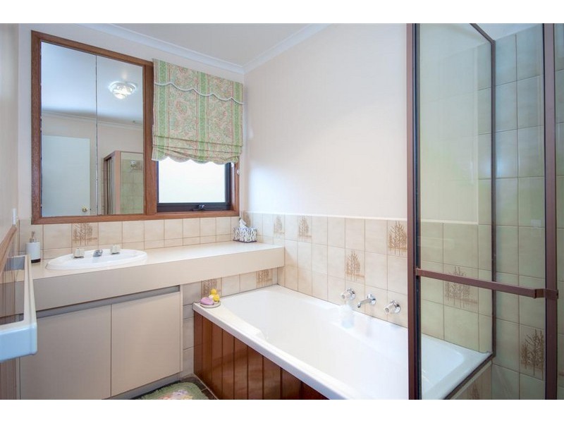 8 Bruce Court, Sunbury VIC 3429