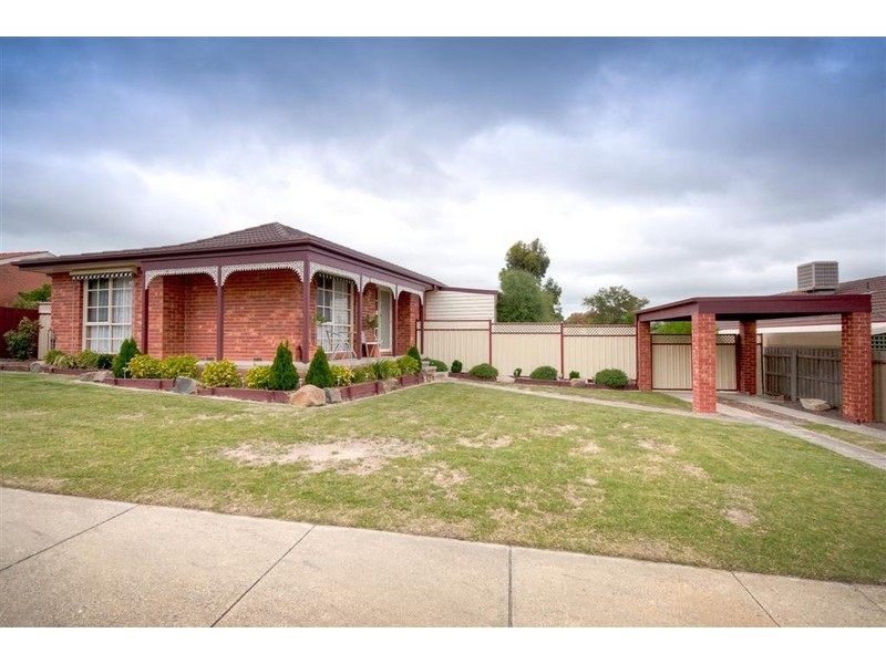 8 Bruce Court, Sunbury VIC 3429