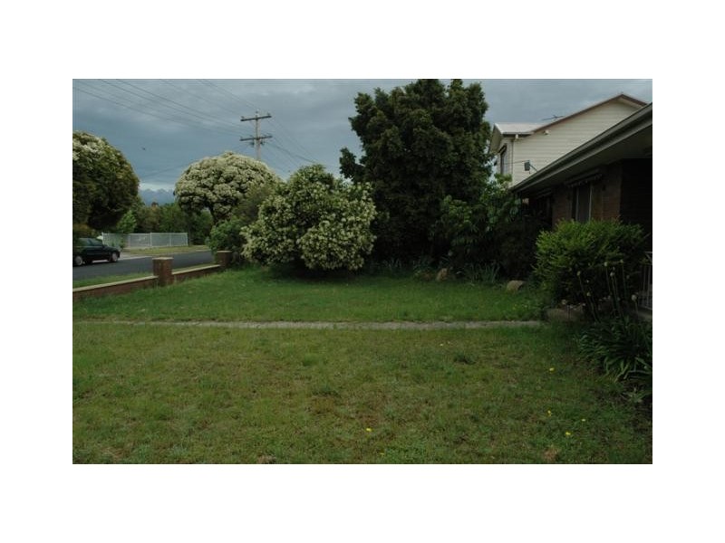 9 Lindsay Avenue, Sunbury VIC 3429