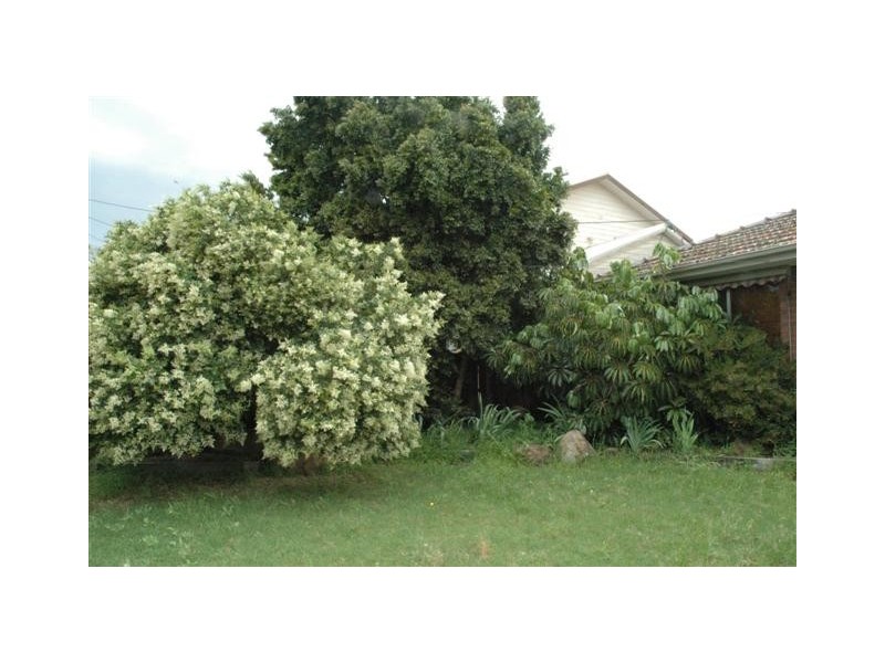 9 Lindsay Avenue, Sunbury VIC 3429
