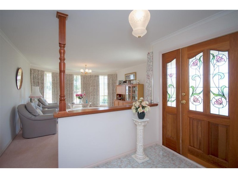 35 Dadswell Court, Sunbury VIC 3429