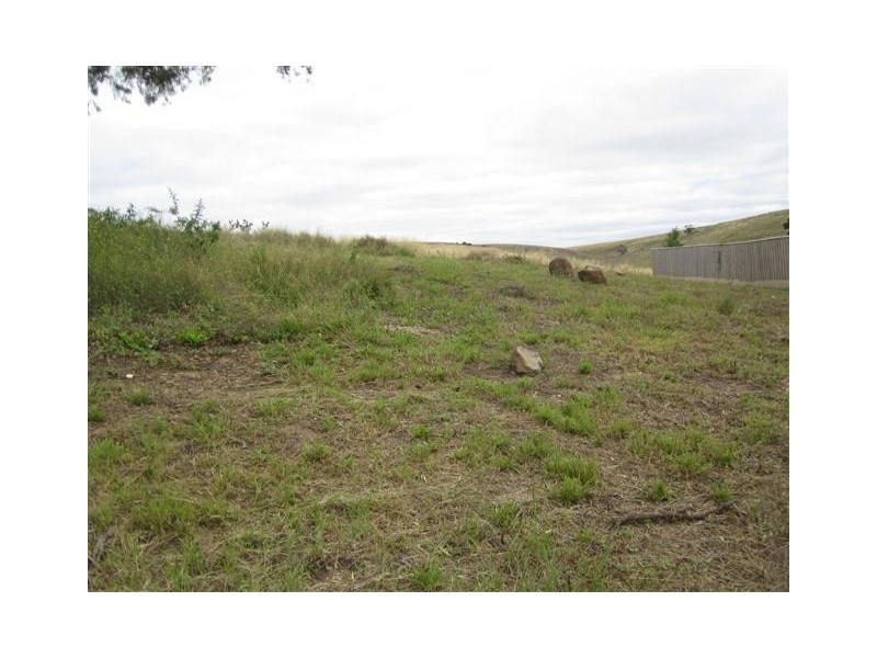 Lot 2013 (63) Bundanoon Avenue, Sunbury VIC 3429