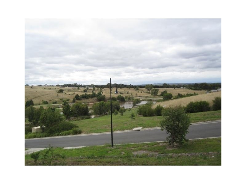 Lot 2013 (63) Bundanoon Avenue, Sunbury VIC 3429