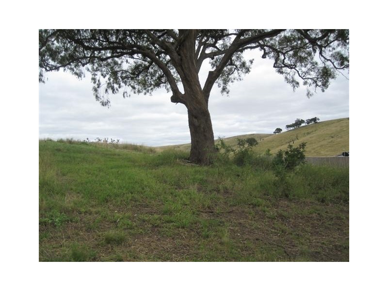 Lot 2013 (63) Bundanoon Avenue, Sunbury VIC 3429