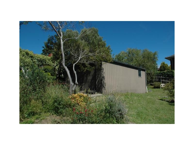 104 Brook Street, Sunbury VIC 3429