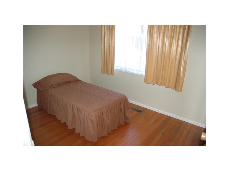 104 Brook Street, Sunbury VIC 3429