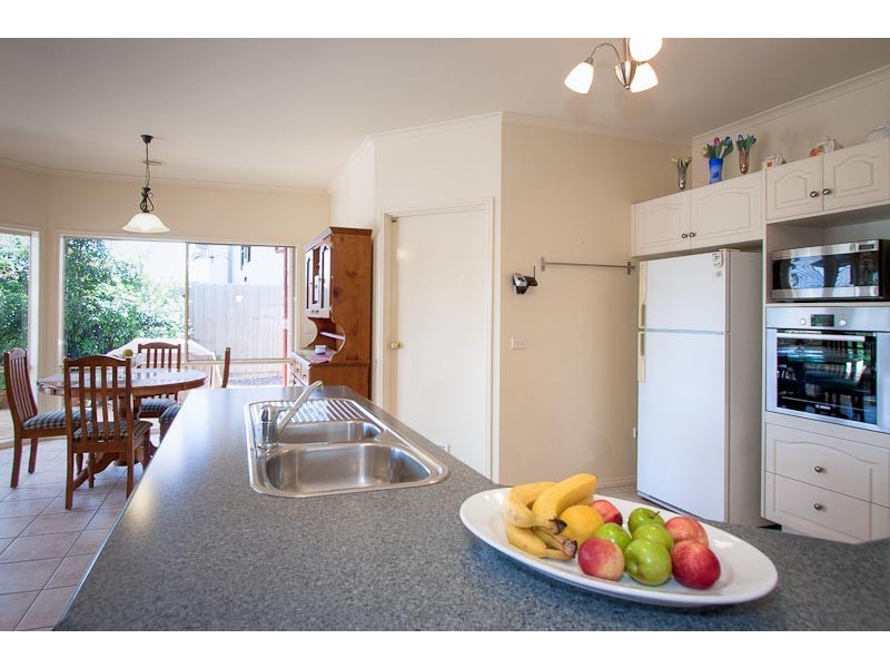 14 Yallop Crescent, Sunbury VIC 3429