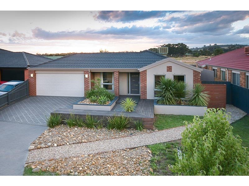 7 Redpath Court, Sunbury VIC 3429