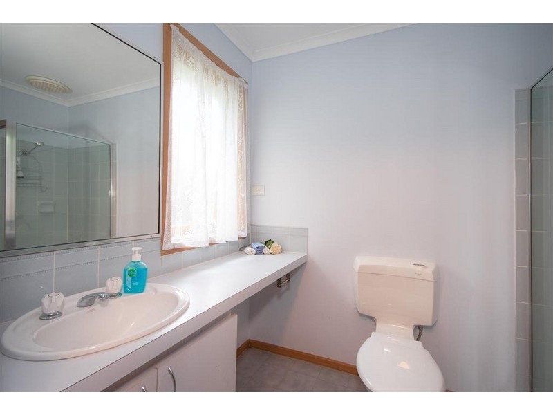 6 Harcombe Drive, Sunbury VIC 3429