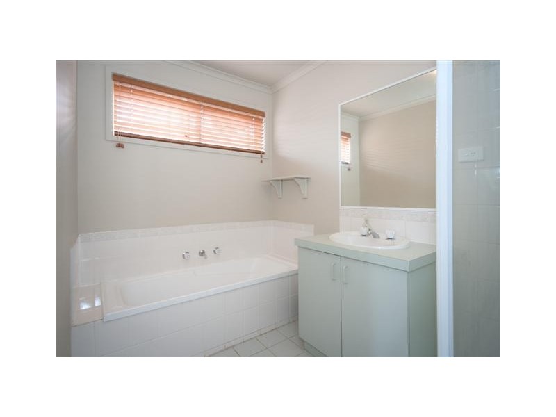 1 Allen Court, Sunbury VIC 3429
