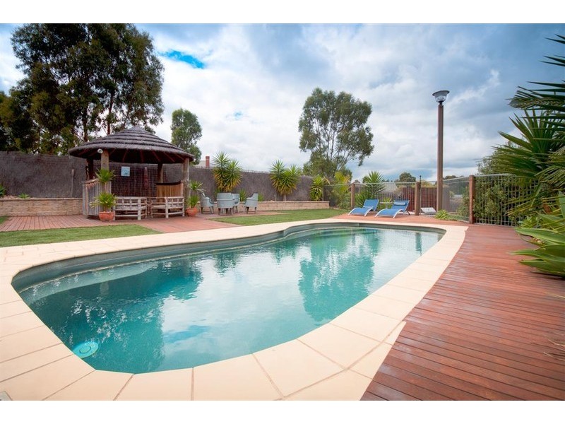 31 De Lisle Avenue, Sunbury VIC 3429