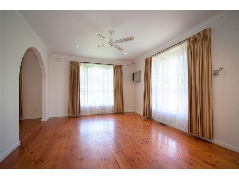 47 Station Street, Sunbury VIC 3429