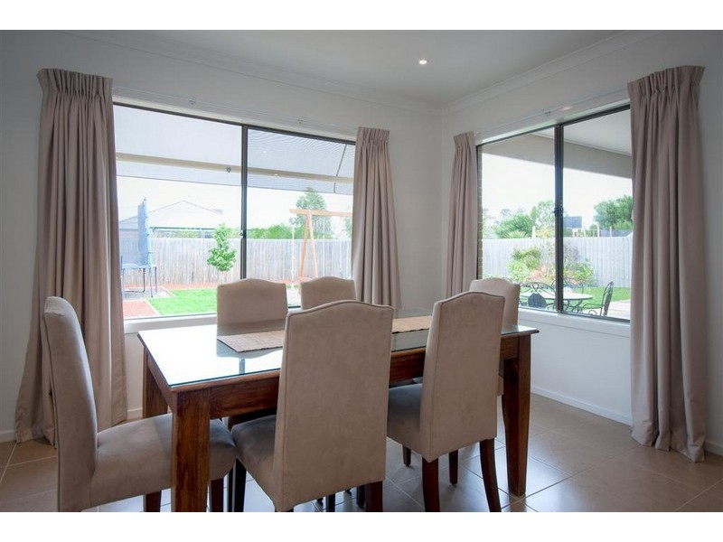 3 Highgrove Drive, Sunbury VIC 3429