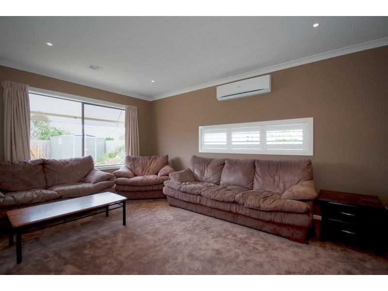 3 Highgrove Drive, Sunbury VIC 3429