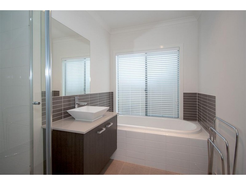 3 Highgrove Drive, Sunbury VIC 3429