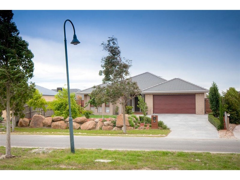 3 Highgrove Drive, Sunbury VIC 3429