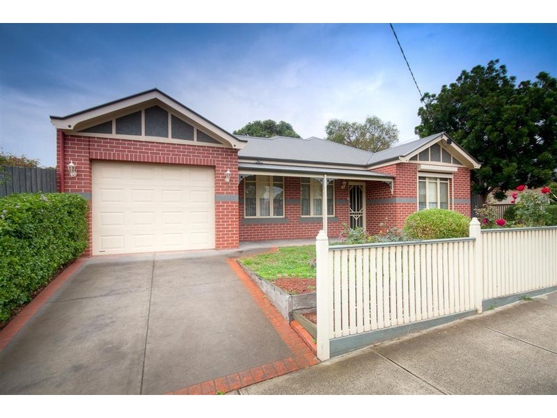 1/53 Riddell Road, Sunbury VIC 3429