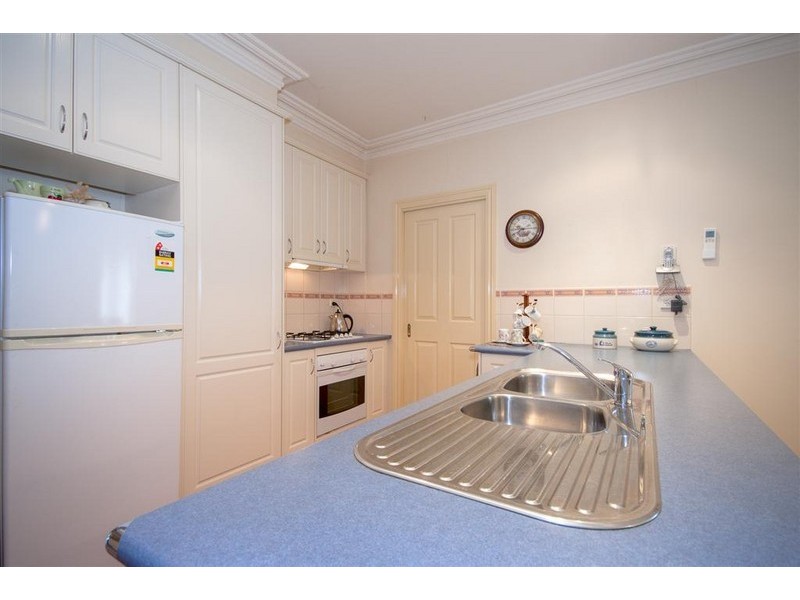 1/53 Riddell Road, Sunbury VIC 3429